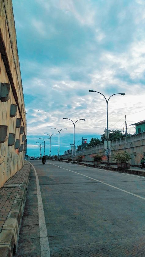 jd gua naik sepeda trs berenti disini abis foto rantenya copot Naik Sepeda, Road, Beauty