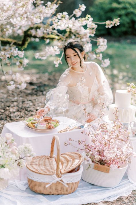 Elopement Shoot, Cherry Blossom Wedding, Cherry Blossom Festival, Cherry Blossom Season, Romantic Date Ideas, Perfect Picnic, Sakura Cherry Blossom, Double Happiness, American Wedding