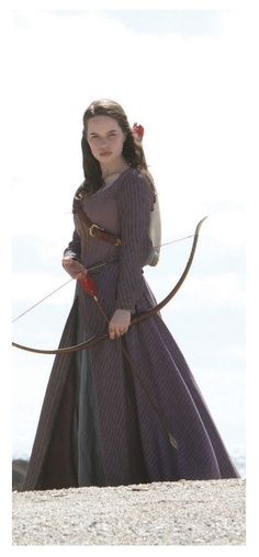 Susan's purple dress Narnia Dresses, Bow And Arrow, Medieval Clothing, Least Favorite, Narnia, Dresses