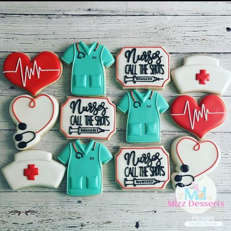 Nurses Call the Shots Cookies - Etsy Nurse Cookies Graduation, Nurse Cookies Decorated, Cookies For Nurses, Nursing Cookies, Appreciation Cookies, Grad Cakes, Medical Party, Nurse Cookies, Bee Mine Valentine