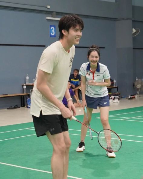 Badminton Couple, Badminton Date, Aesthetic Assignment, Badminton Girl, Aesthetic Assignment Ideas, Badminton Outfit, Mint Ranchrawee, Badminton Match, Badminton Pictures