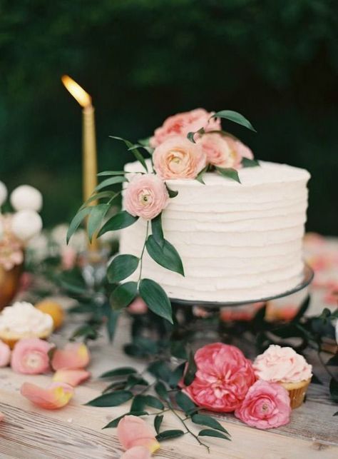 Wedding Cake With Flowers, Floral Dessert, Single Tier Cake, Cake With Flowers, Dessert Spread, Fresh Flower Cake, Simple Wedding Cake, White Wedding Cake, Wedding Cake Inspiration