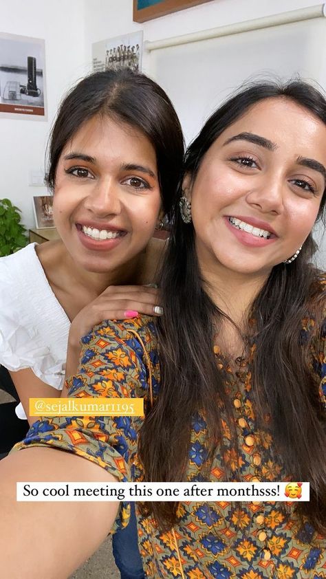 Reunited Captions Instagram, Meeting Friends After Long Time Caption For Instagram Story, Meeting Friends After Long Time Caption, Friends Meet Up Caption, Friend Captions, Prajakta Koli, Best Friend Captions, Funny Snapchat Pictures, Witty Instagram Captions