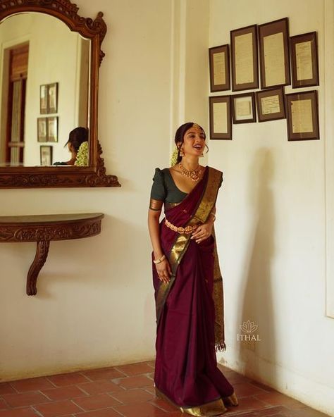 Engagement Saree, Maroon Saree, Wedding Lehenga Designs, Silk Saree Blouse Designs, Royal Brides, Wedding Silk Saree, Silk Saree Blouse, Designer Dresses Casual, Lehenga Designs