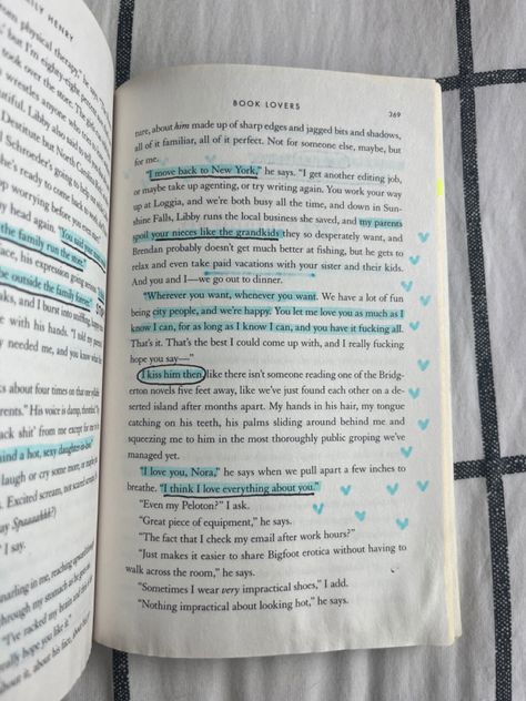 Book Lovers Annotation Guide, Book Lovers Emily Henry Annotations, Book Lovers Annotation, Book Lovers Emily Henry, Book Lovers By Emily Henry, Books Annotations, Editing Jobs, Book Annotations, Emily Henry