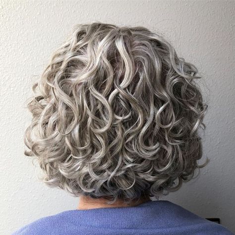 Gray Curly Bob Haircuts For Women Over 50 Short Curly Bob Hairstyles, Κούρεμα Bob, Grey Curly Hair, Bob Haircut Curly, Thick Hair Cuts, Modern Haircuts, Short Curly Bob, Bob Haircuts For Women, Curly Bob Hairstyles