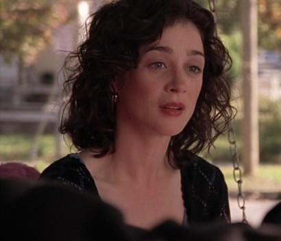 Brooke And Lucas, Moira Kelly, Valentines Diy Kids, One Tree Hill Cast, Which Character Are You, Haley James Scott, James Scott, Mom Photos, Couples Photo