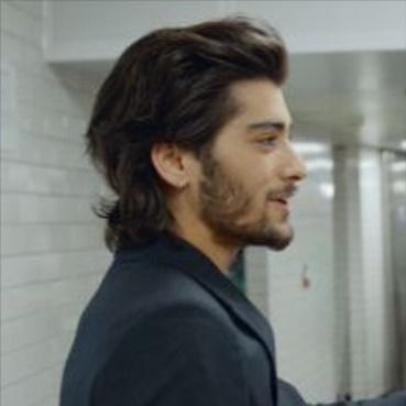 Prince Hair Zayn, Zayn Malik Long Hair, Zayn Malik Beard, Ponytail Hairstyles For Men, Hairstyle And Beard, Hair Tips For Men, Hair Style Men, Young Men Haircuts, Zayn Malik Hairstyle