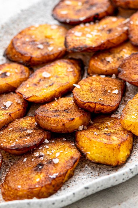 undefined Plantain Recipes Sweet, Fried Sweet Plantains, Fried Plantain Recipe, Sweet Fried Plantains, Sweet Plantains, Best Side Dish, Lexi's Clean Kitchen, Fried Plantains, Plantain Recipes