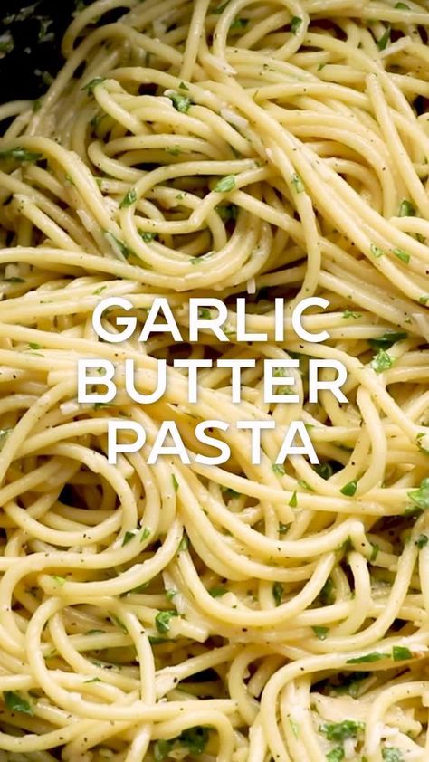 This recipe for garlic butter pasta is simple to make but delivers big on flavor. It's made with real butter, lots of garlic, rich parmesan cheese, and finished with fresh parsley. You'll find that it's the perfect side dish for a protein-based meal, and it's ready in minutes! #theendlessmeal #pasta #garlicbutter #sidedish Garlic Butter Pasta, Garlic Parmesan Pasta, Resep Pasta, Noodle Recipes Easy, Pasta Side Dishes, Butter Pasta, Easy Pasta Dishes, Parmesan Pasta, Yummy Pasta Recipes