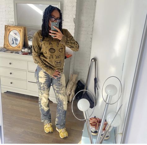 Yellow New Balance Outfit, New Balance Fits Black Women, Yellow Hoodie For Winter Streetwear, Casual Yellow New Balance Sneakers, 9060 New Balance, Yellow New Balance Lace-up Sneakers, New Balance Yellow Sneakers For Streetwear, Demin Jeans, Fall Outfits Black Women