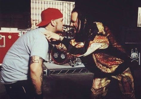 Fred Durst And Jonathan Davis, 2000s Rock Bands, Fred Durst, Jonathan Davis, Limp Bizkit, All In The Family, Arte Sketchbook, Him Band