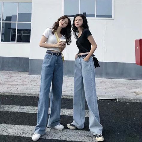 Wide Leg Denim Pants, Wide Leg Jeans Outfit, Outfit Korean, Mode Kpop, Looks Street Style, Korean Girl Fashion, Inspired Outfits, 여자 패션, Korean Street Fashion