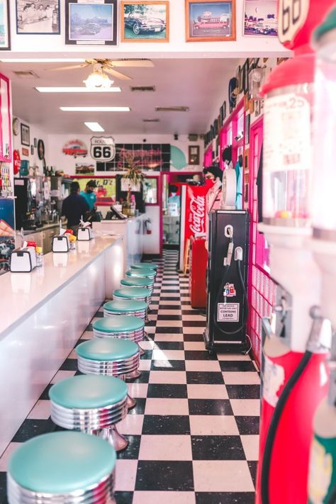 Route 66 Aesthetic, Oatman Az, 50s Lifestyle, Usa Restaurant, West America, Route 66 Trip, Kingman Az, Kingman Arizona, Route 66 Road Trip