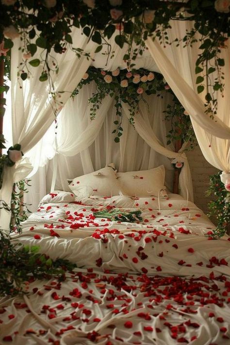 Wedding Night Room Decorations, Romantic Room Surprise, Best Master Bedrooms, Bedroom Decoration Ideas, Indian Room, Dream Bedroom Inspiration, Romantic Bedroom Decor, Flower Bedroom, Bedroom Decor For Couples