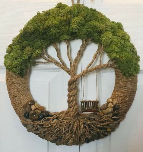 How to make a Wreath of Life Jute Tree, Diy Tree Of Life, Rope Wreath Diy, Tree Of Life Crafts, Dekoratívne Vence, Make A Wreath, Easy Diy Wreaths, Reindeer Moss, Christmas Wreaths Diy Easy