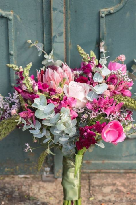 Raspberry Wedding, Colorful Bridal Bouquet, Bridal Wedding Flowers, Viva Magenta, Boquette Flowers, Pink Wedding Flowers, Fresh Flowers Arrangements, Beautiful Bouquet Of Flowers, Luxury Flowers