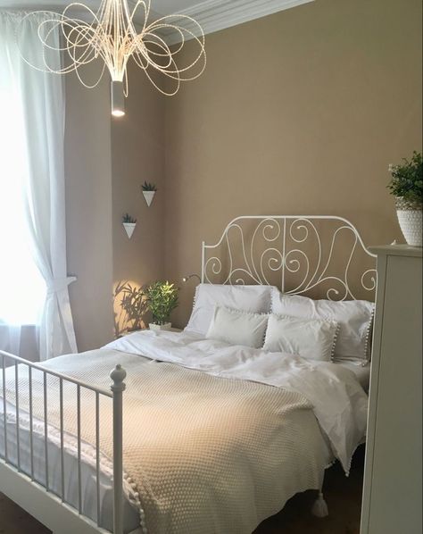 White Vintage Bed Frame, Metallic Bed, White Metal Bed, Vintage Bed Frame, White Bed, Pastel Room, Wall Bedroom, Redecorate Bedroom, Minimalist Room