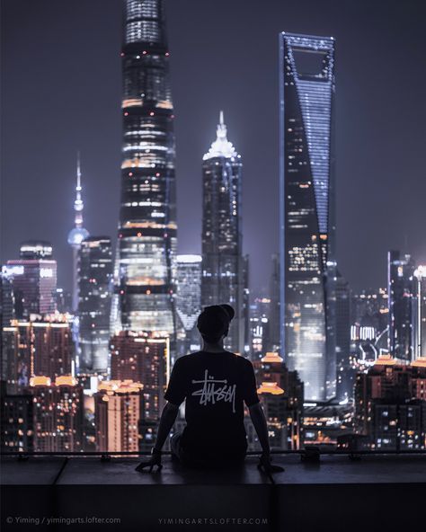 Night City Rooftop, Body Refrance, Magic Realms, City Escape, Free Lightroom Presets Portraits, Chicago Photos, Lightroom Presets Portrait, Futuristic Art, China Travel