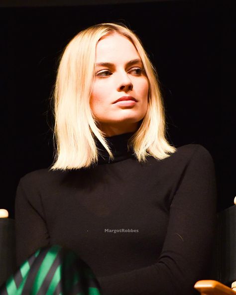 Margot Robbie Short Hair, Margot Robbie Hair, Beauty Hairstyles, Short Blonde, Blonde Bobs, Short Blonde Hair, Makeup Fashion, Long Bob, Margot Robbie