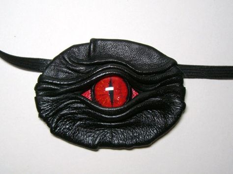 Dragon eye eye patch black leather. Snake eyepatch. Eyeball Jewelry, Pirate Eye Patches, Dragon Eyes, Polymer Clay Dragon, Diy Leather Projects, Eye Eye, Mystical Jewelry, Clay Dragon, Larp Costume