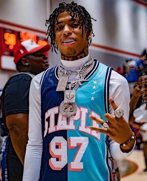 Icedgame & Co. Lil Durk And King Von Wallpaper, Lil Durk And King Von, Von Wallpaper, Attractive Light Skin Men, Top Rappers, Mr Bean Funny, Lowkey Rapper, Nle Choppa, King Von