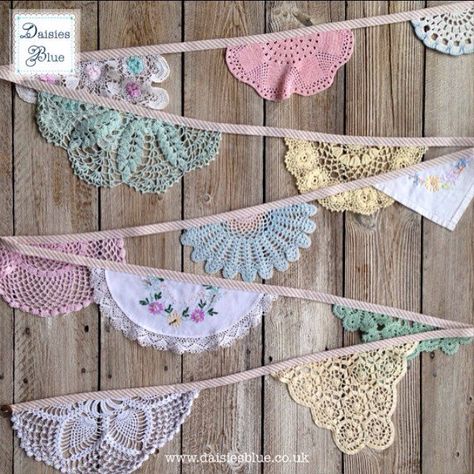 Christmas Bunting Ideas, Garden Garland, Doily Bunting, Colourful Garden, Doily Art, Colored Doilies, Bunting Design, Crochet Bunting, Doilies Crafts