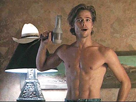 Brad Pitt in Thelma and Louise Brad Pitt Shirtless, Thelma And Louise Movie, Brad Pitt News, Knox Jolie Pitt, Brad Pitt Movies, Brad Pitt Photos, Thelma And Louise, Geena Davis, Thelma Louise