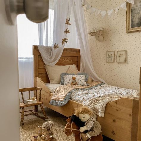 Vintage toddler rooms