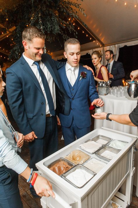 #gelato #weddingdessert Gelato Stand Wedding, Diy Gelato Cart, Gelato Catering, Gelato Station, Gelato Display, Ice Cream Lab, Kitchen Aid Ice Cream, Ice Cream Wedding, Ice Cream Display