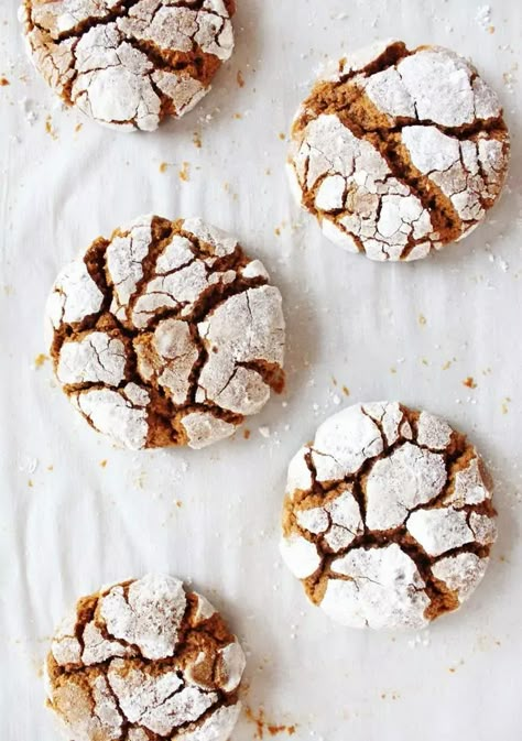 Ginger Crinkle Cookies, Gingerbread Crinkle Cookies, Crackle Cookies, Chewy Gingerbread Cookies, Gluten Free Gingerbread, Chocolate Crinkle Cookies, Chocolate Crinkles, Crinkle Cookies, Xmas Cookies