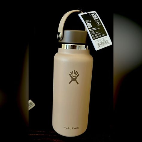 Limited Edition Hydro Flask - 32oz Whole Foods Edition Secret Book, The Secret Book, Hydro Flask, Whole Foods, Holiday Birthday, Birthday Gift Ideas, Pinterest Board, All Colors, Flask