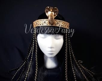 Cleopatra Egyptian goddess metallic headpiece in chrome or | Etsy Egyptian Crown Queens, Ancient Egyptian Headdress, Ancient Egyptian Headpiece, Egyptian Headgear, Egyptian Photoshoot, Cleopatra Crown, Pharaoh Crown, Cleopatra Headdress, Egyptian Crown