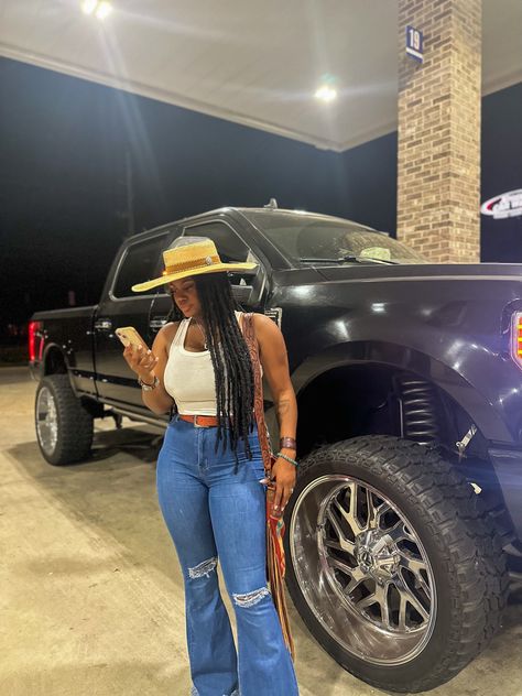 Black Girl . Country Girl. Lifted Ford 250 Western Wear Black Women, Western Outfits For Black Women, Black Cow Girl Outfits, Cowgirl Outfit Black Women, Western Outfit Black Women, Country Outfit Black Women, Simple Cowgirl Outfits Casual, Nashville Outfits Black Women, Black Women Cowgirl Outfit