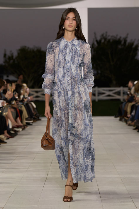 Looks 6-9, #RLCollection

Presenting Spring 2025: Ralph Lauren in the Hamptons—a new vision of timeless style. #RalphLauren #RalphLaurenSP25 #RLInTheHamptons Blue Slip Dress, Slinky Dress, Column Skirt, Jeans Models, Ralph Lauren Collection, Spring Looks, Marchesa, Elie Saab, Primavera Estate