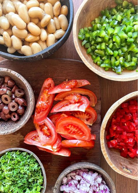 Butter Beans Salad Recipe, Butter Beans Salad, Butter Bean Salad, Vegan Spanish Recipes, Bean Salad Healthy, Vegan Bean Salad, Traditional Spanish Recipes, Cold Lunches, Healthy Carbs