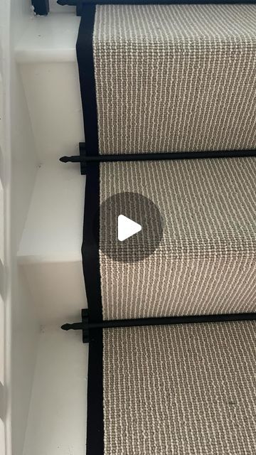 Apryl on Instagram: "This glow up was one of my favourite to do - apart from painting the spindles ❌  #stairs #staircase #stairdesign #stairrunner #carpet #stairtransformation #renovation #reno #renovations #staircases #ourrenovationproject #diy #diyproject" Carpet Ideas For Stairs And Landing, Staircase Renovation Ideas, Diy Carpet Stairs, Staircase Flooring Ideas, Staircase Ideas Carpeted, Stair Carpet Ideas Colour, Stairs Runner Carpet, Runner Carpet Stairs, Stairs And Landing Carpet