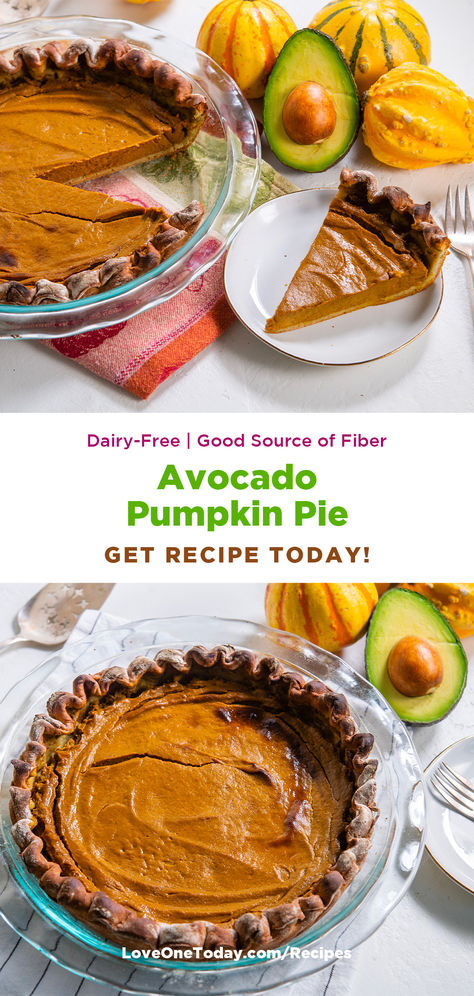 Desert Pics, Avocado Pie, Autumn Produce, Crust Designs, Fall Sweets, Dessert Pies, Source Of Fiber, Dessert Inspiration, Dessert Treats