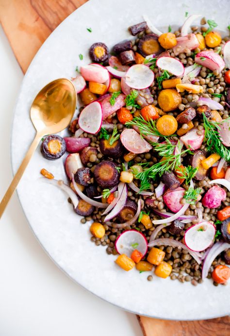 Roasted Carrot Lentil Salad with Tahini Dressing Salad With Tahini Dressing, Autumn Salad Recipes, Roasted Carrot, Salad Pasta, Tahini Dressing, Lentil Salad, Roasted Carrots, Radishes, Healthy Salads