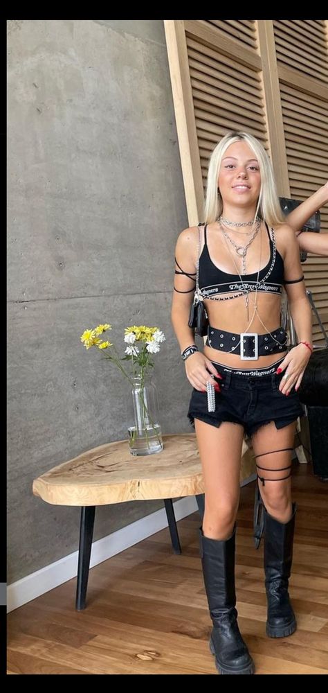 Fiesta Techno Outfit, Outfits Fiesta Techno, Look Techno Party, Rave Outfits Techno, Techno Outfit Rave, Techno Festival Outfit, Techno Party Outfit, Techno Look, Outfit Techno