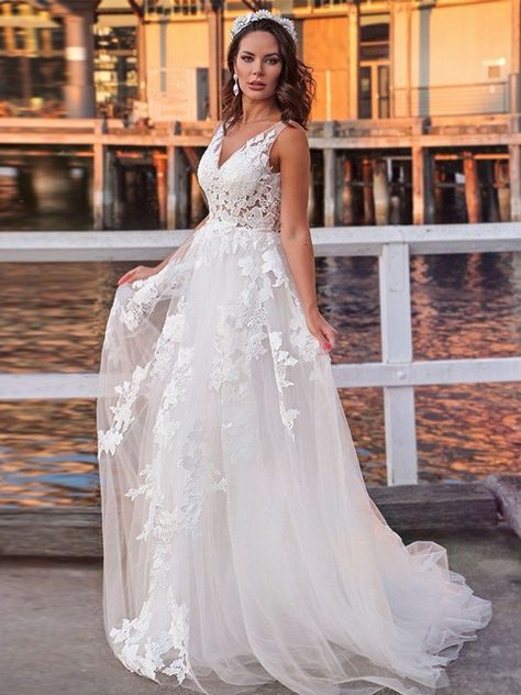 Trend Wedding Dress, Train Wedding Dresses, Wedding Dress Train, Ivory Wedding Dress, Bride Dress, Special Occasion Dresses, Occasion Dresses, Mother Of The Bride, Homecoming Dresses