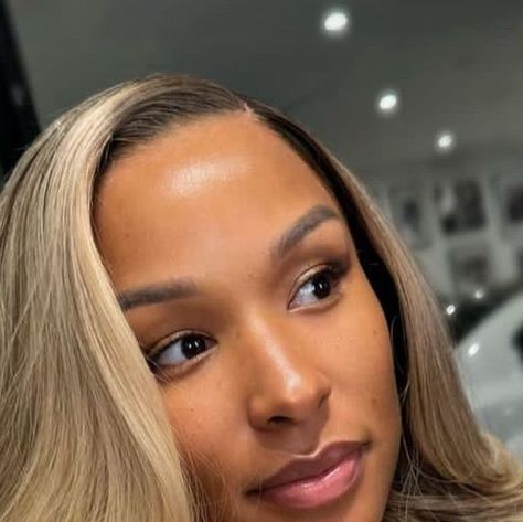 Savannah James B👸🏽 on Instagram: "She’s so beautiful 🤎 By: @iamhairbyhe  #savannahjames #beautyfulface" Savannah James Hair, Savannah James, Black Hair Inspiration, Blonde Aesthetic, African Hair Braiding Styles, Ash Blonde Hair, Blonde Hair Looks, Black Femininity, February 11