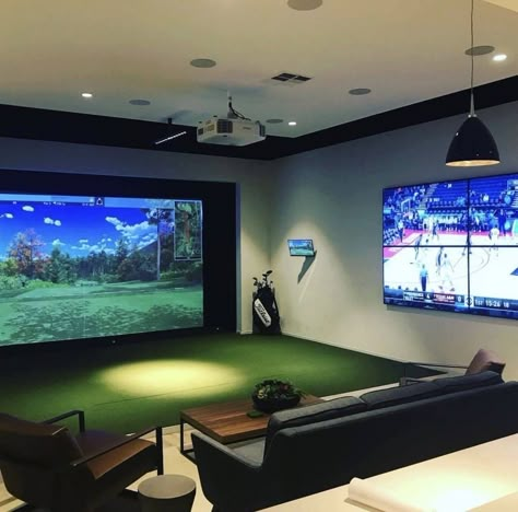 Home Golf Simulator, Golf Bar, Golf Simulator Room, Snooker Room, Man Cave Ideas, Garage Game Rooms, Golf Room, Man Cave Design, Golf Simulator