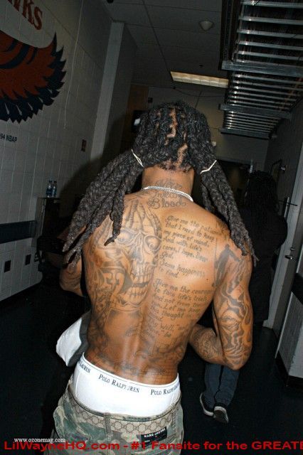 Lil Wayne Dreads, Lil Wayne Inspired Tattoos, 2000 Baby Tattoo For Men, Lil Wayne Outfits, Lil Wayne Tattoos Ideas, Lil Wayne 2000s, Lil Wayne Tattoos, Lil Wayne Aesthetic, Lil Weezy