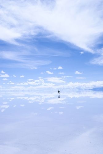 Uyuni Salt Flats, Uyuni Bolivia, Salt Flat, Bolivia Travel, Strange Places, Dream Destinations, Bolivia, Travel Around The World, Beautiful World