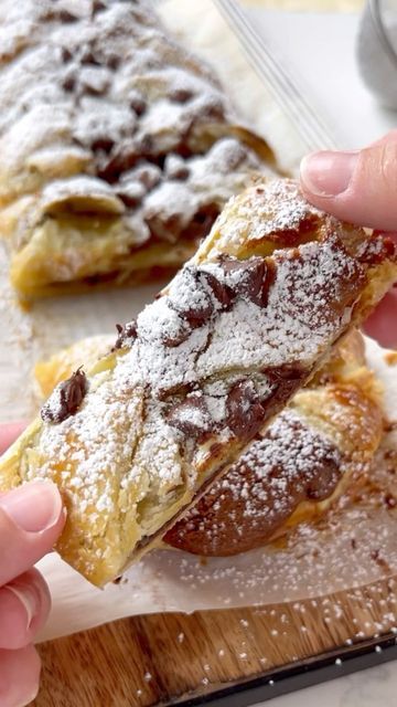 Recipes Using Puff Pastry, Chocolate Puff, Almond Joy Cookies, Puff Pastry Desserts, Braided Bread, Puff Pastry Dough, Puff Pastry Recipes, Pastry Desserts, Candy Desserts