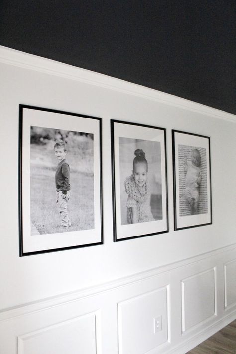 Amazing Ikea Hacks, Dark Ceiling, Foto Kids, Photo Deco, Engineer Prints, Disney Home Decor, Best Ikea, Black And White Photos, Ikea Frames