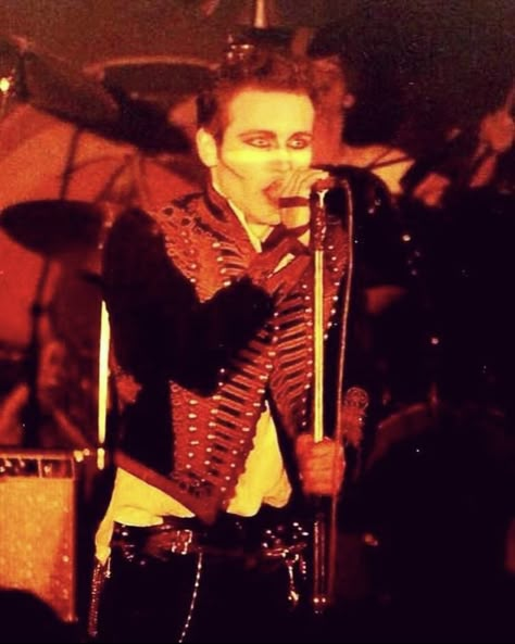 Ant Music, Siouxsie Sioux, Adam Ant, Sioux, Ants, Jordan, Concert, Music