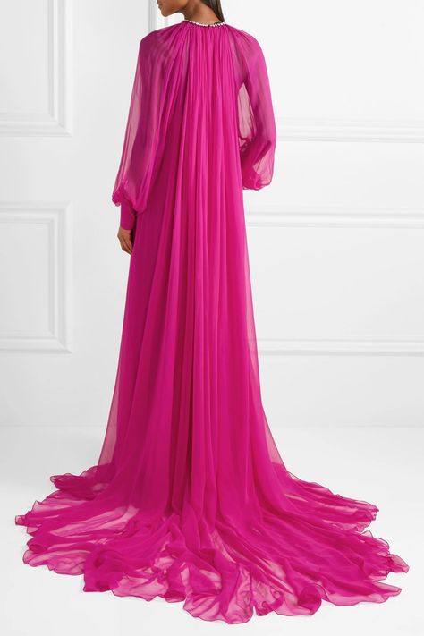 Kaftan 2020, Summer Gown, Gucci Gown, Plus Size Party, Maxi Dress Designs, Long Evening Dresses, Minimal Accessories, Chiffon Fashion, Chiffon Gown