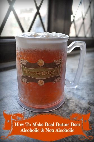 Several #Butterbeer recipes that taste Just like the stuff they serve at Universal Studious. AMAZING. We even created an alcoholic version for the adults! Witchcraft Food, Butterbeer Recipe Alcoholic, Butter Beer Recipe, How To Make Butterbeer, Alcoholic Party, Oven Baked Bread, Butterbeer Recipe, Butter Beer, Beer Recipe